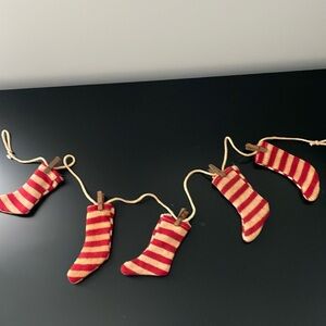Primitive Stocking Garland